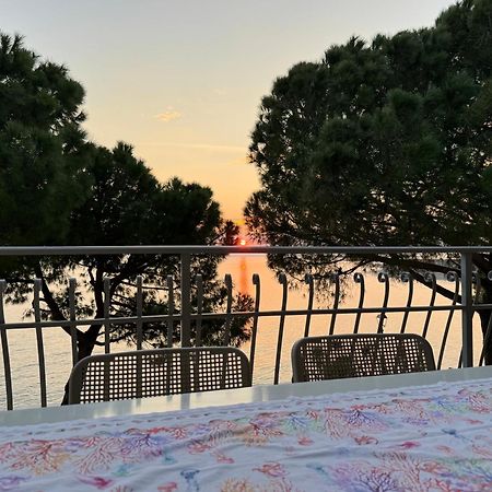 גראדו Apartment Mit Meerblick Am Strand Costa Azzura מראה חיצוני תמונה